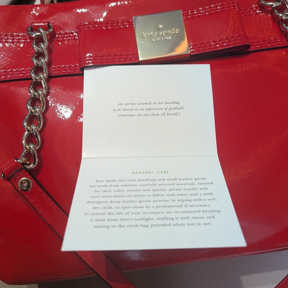 Kate Spade Patent Leather Bow Handbag in Gorgeous Red, Like NEW♦️ - Picture 5 of 16